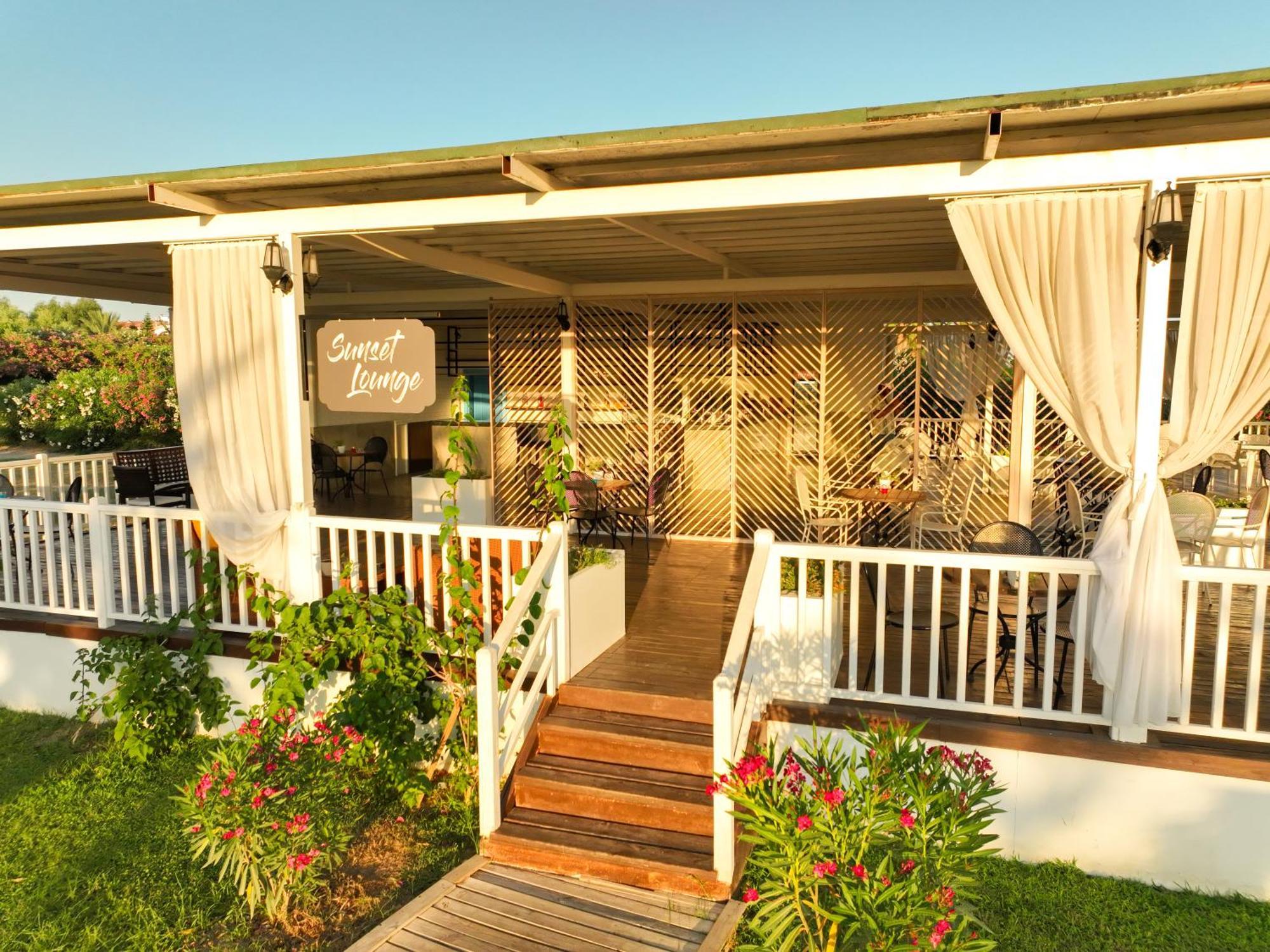 Euphoria Palm Beach Resort Kizilagac  Εξωτερικό φωτογραφία