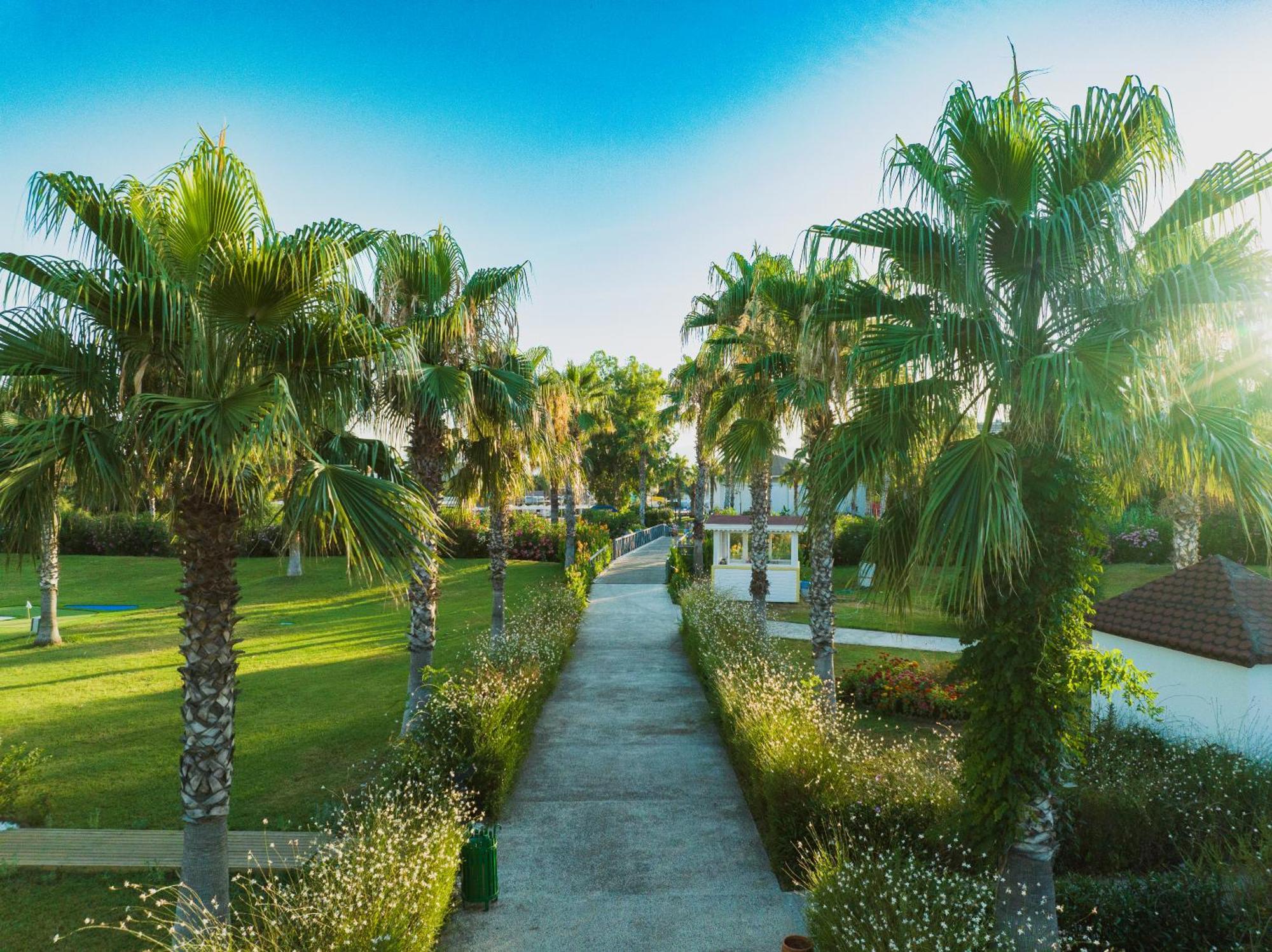Euphoria Palm Beach Resort Kizilagac  Εξωτερικό φωτογραφία